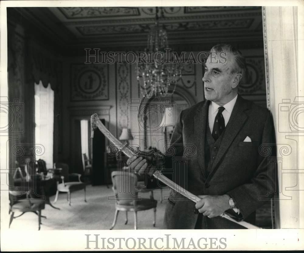 Lord Louis Mountbatten  with Count Terauchi marshal sword.jpg