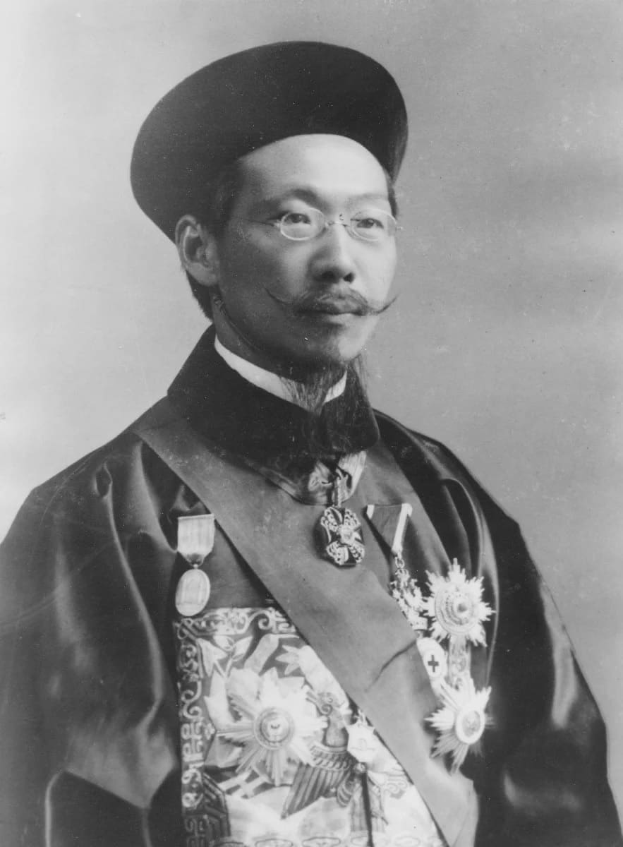 Lou   Tseng-Tsiang.jpg