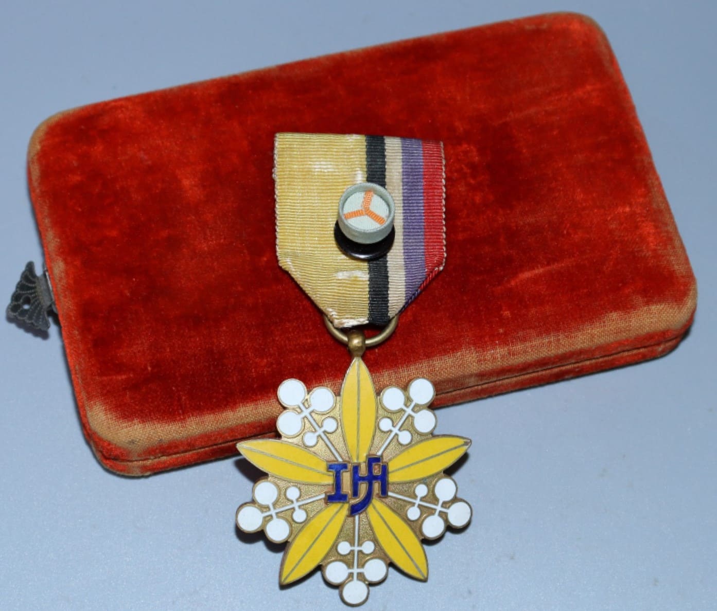 Maintenance of  Public Order Committee of Jilin Province Merit Medal.jpg