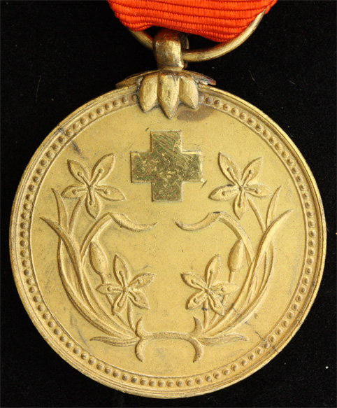 Manchukuo Red Cross Society Special Supporter Member Medal.jpg