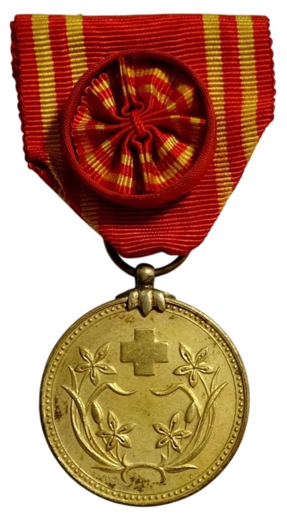 Manchukuo Red Cross Society Special Supporter Member Medal.jpg