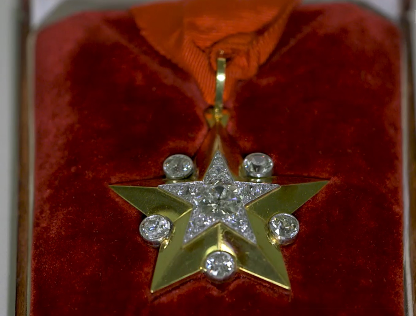 Orders of Victory V and X of Joseph Stalin | Medals of Asia