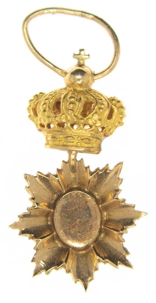 Médaille miniature en or de l’ordre Royal du Cambodge.jpg
