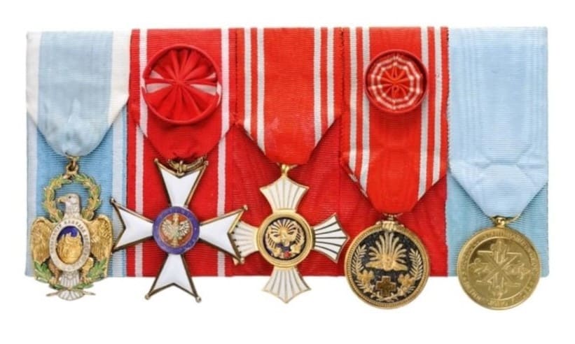 Medal bar.jpg