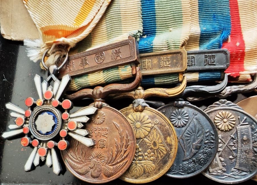Medal Bar  of Boxer Rebellion  Suppression Veteran.jpg