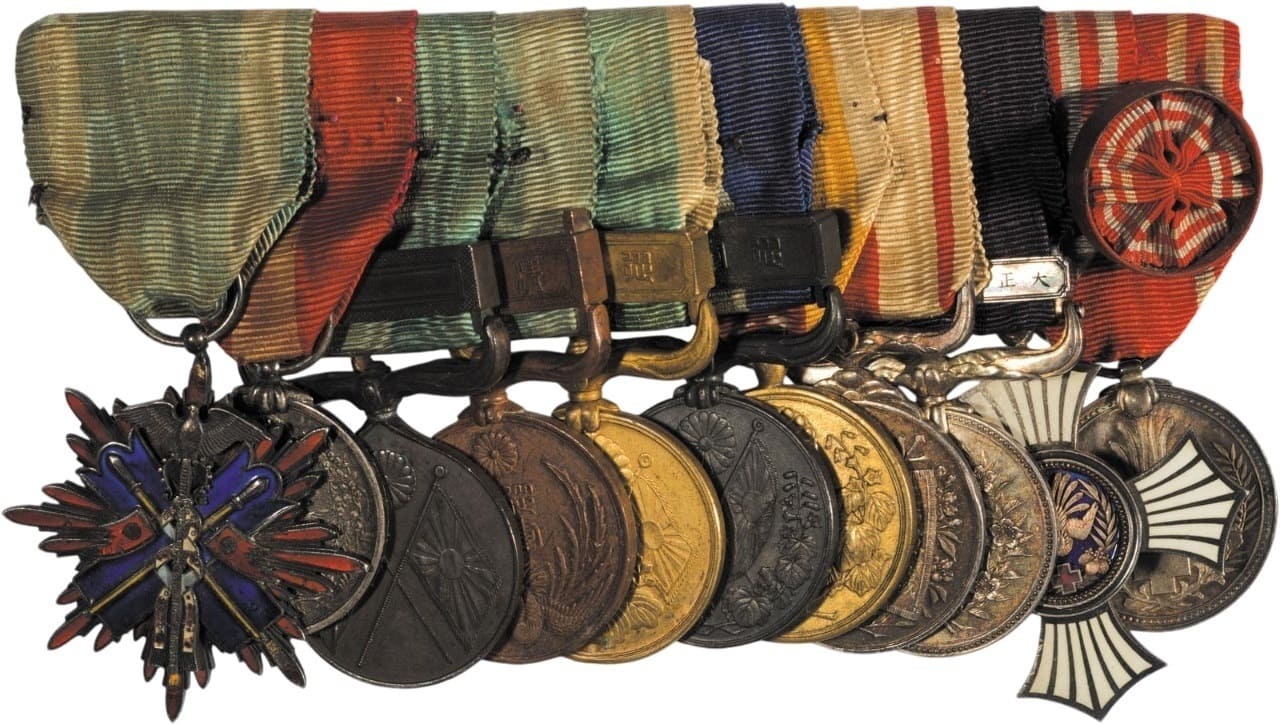 Medal bar of high-ranking Japanese officer.jpg