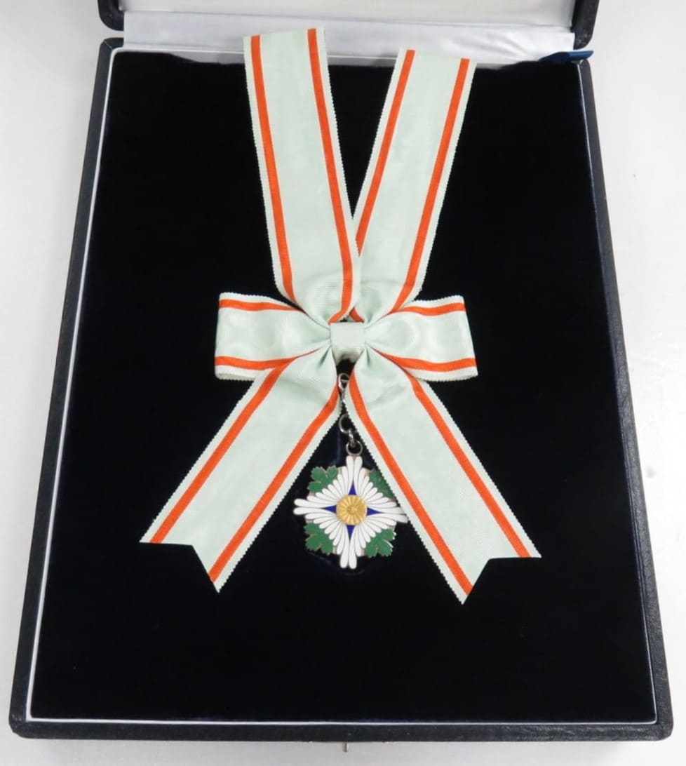Meiji Jingu Reverence Society  Special Merit Badge.jpg