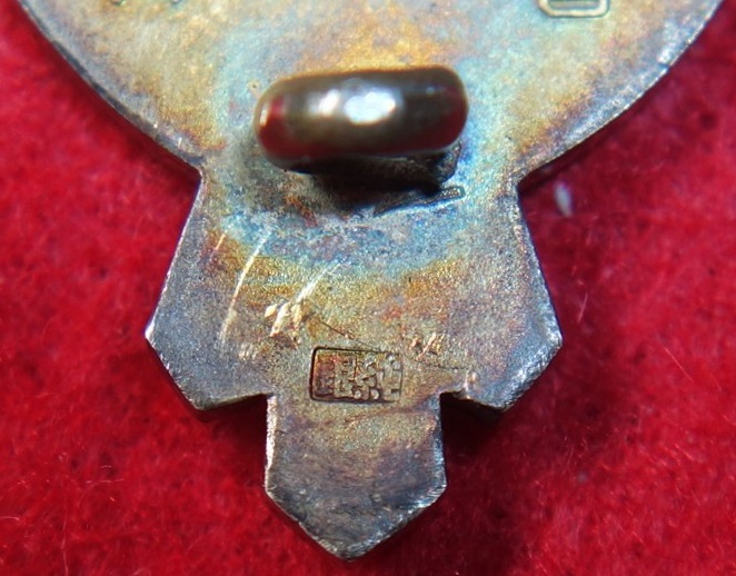 Meritorious Member's Badge of  Imperial Soldiers' Support Association.jpg