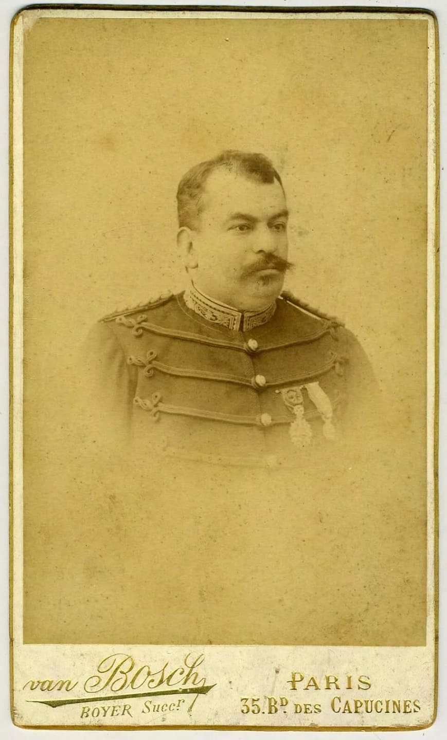 Militaire avec Nicham Iftikar.jpg