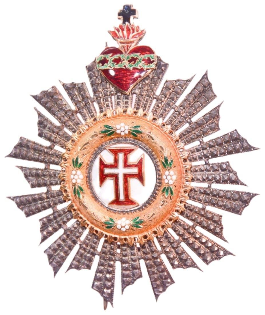 Military Order of Christ breast star made by Lemaitre,  Paris.jpg