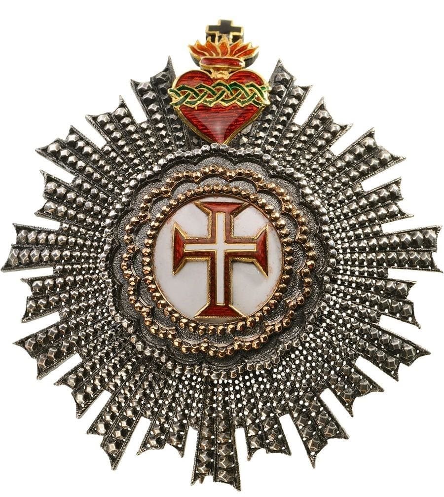 Military Order of Christ breast star made by Lemaitre,  Paris.jpg