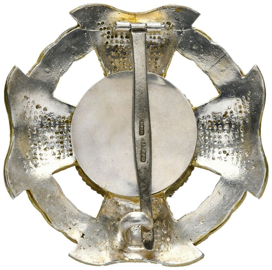 Military Order of Maria Theresa  breast star made by Rothe, Wien.jpg