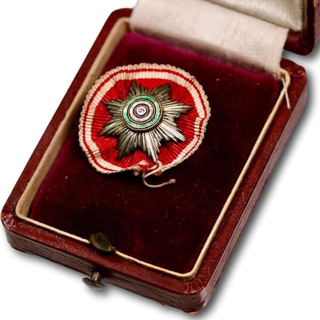 Миниатюра звезды ордена  Святого  Станислава.jpg