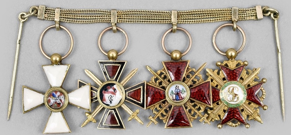 Miniature Group of Orders with St.George order Mounted on the Gold Chain.jpg