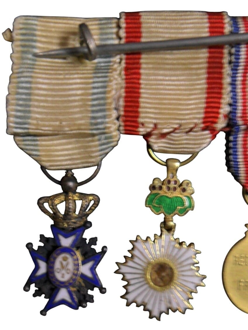 miniature  group with Japanese Order.jpg