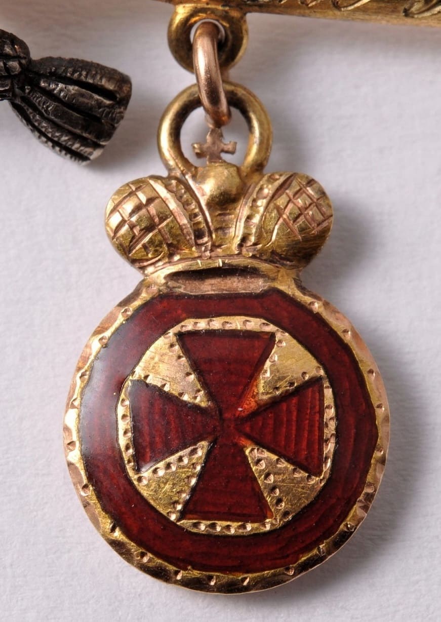 Miniature group with order of Saint Anna  4th class.jpg