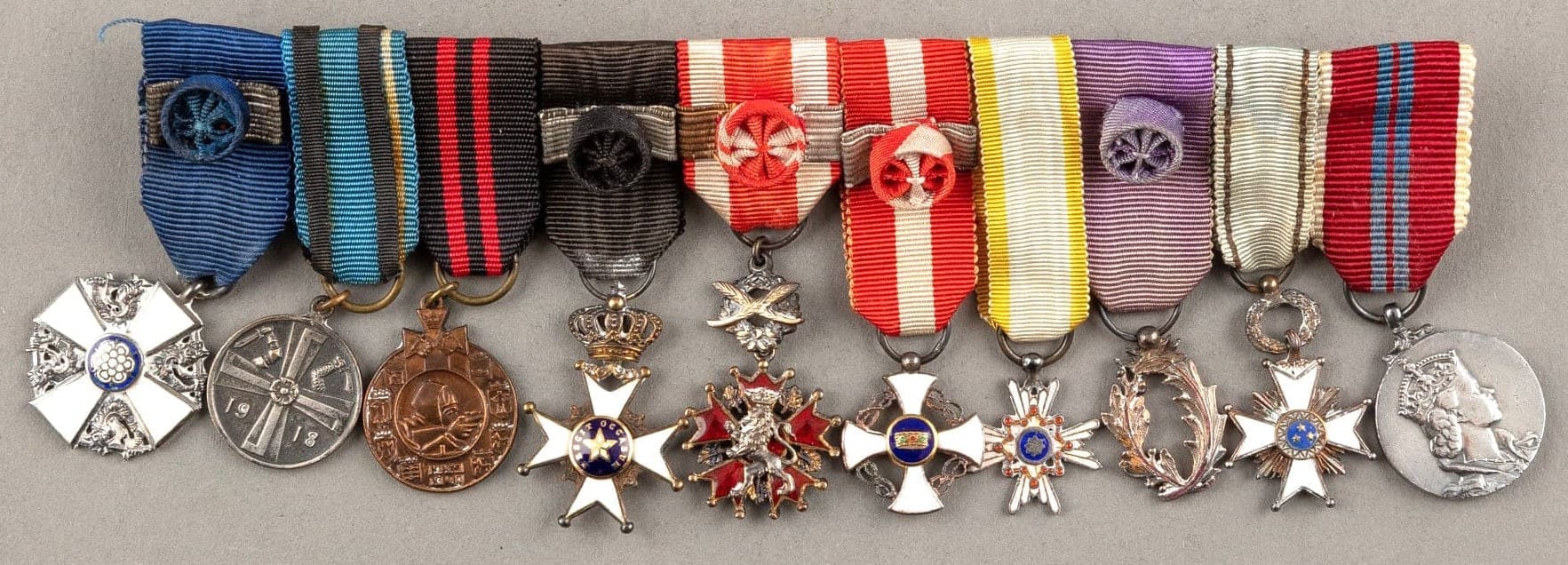 Miniature Medal Bar with  4th class Sacred Treasure order of Finnish Diplomat Armas Yöntilä.jpg
