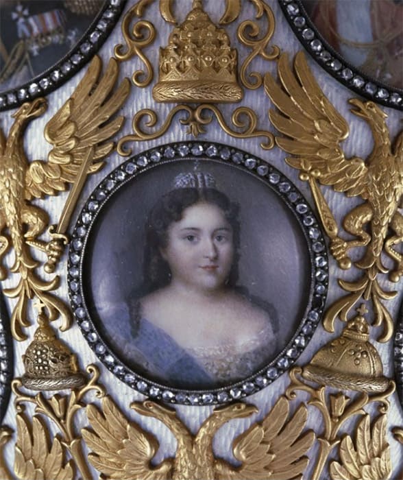 Miniature portrait of Empress Anna Ioannovna.jpg