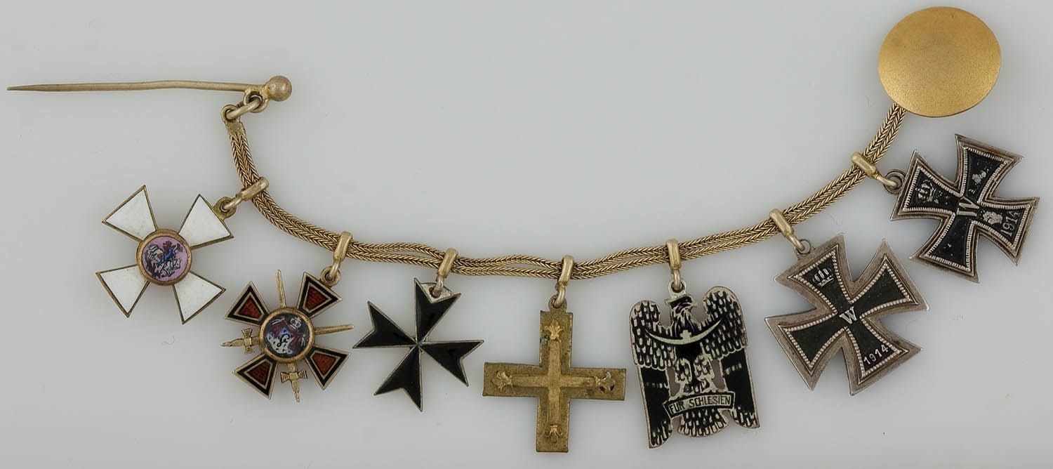 Miniatures made by Paul Meybauer, Berlin.jpg