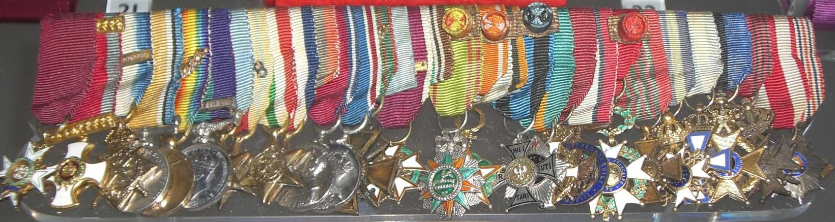 Montgomery medal miniatures-.jpg