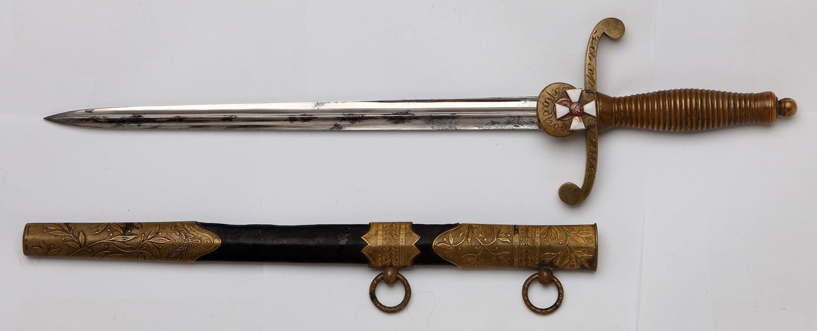 Naval officer's dagger combined St.George and St.Anna for  Bravery.jpg