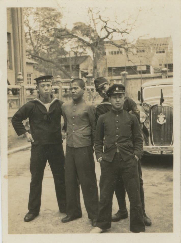 NLF Troops & Kids with Car Guangdong c.1940 広東.jpeg