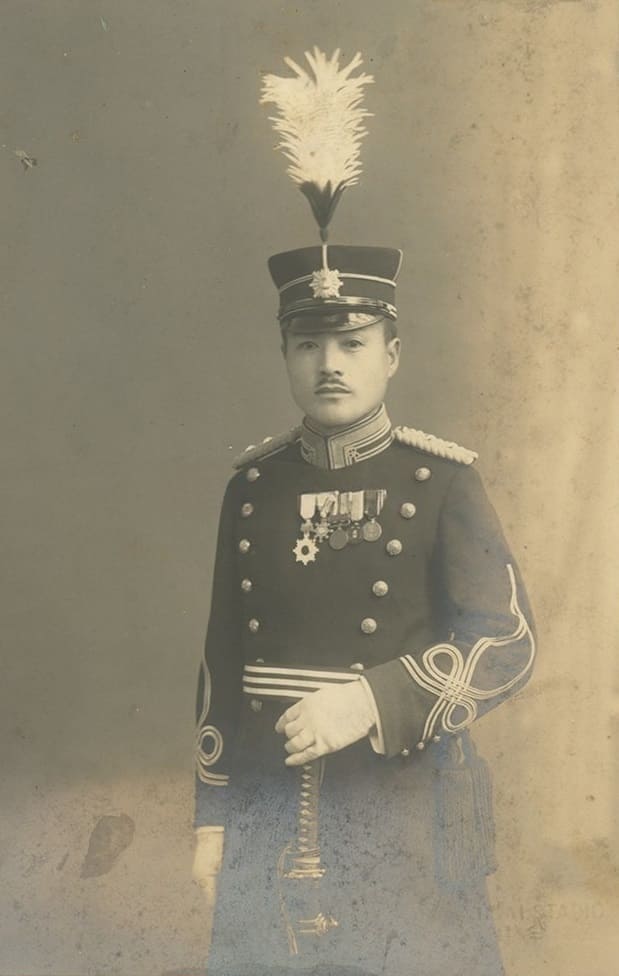 Officer Dress Uniform Medals Sword c.1930's.jpeg