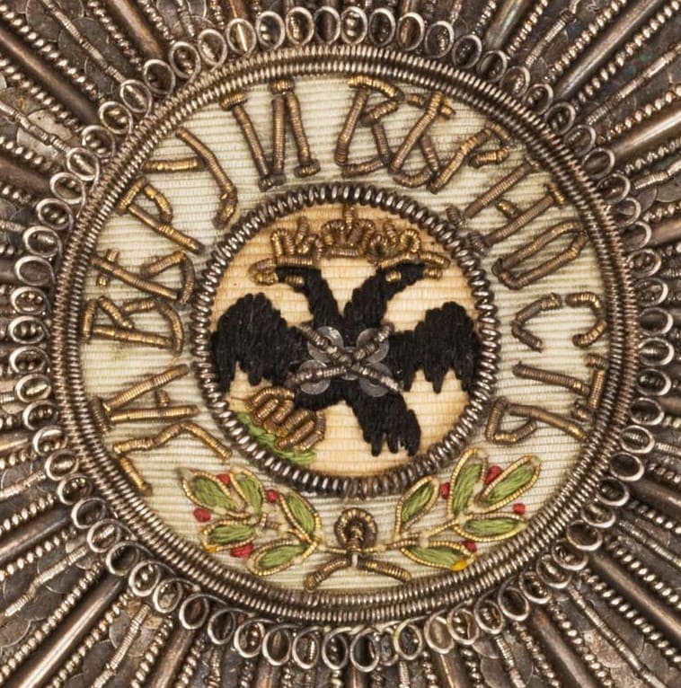 Officially issued Kapitul  embroidered breast star of Saint Andrew the First Called order.jpg