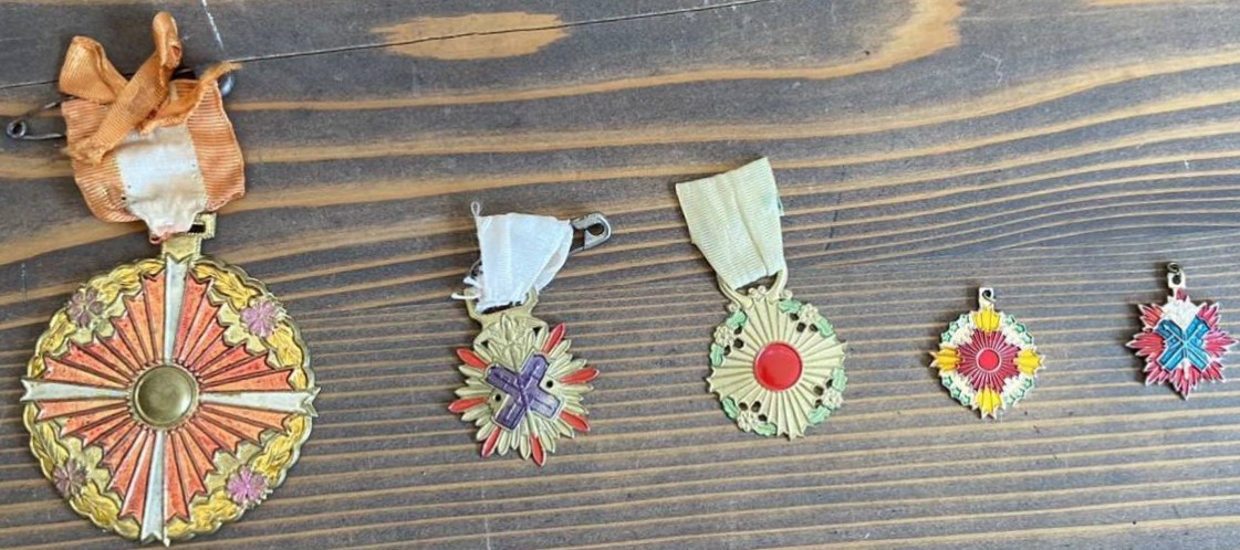 おもちゃ勲章.jpg