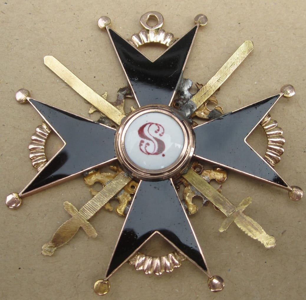 Орден Святого Станислава 1-й степени с мечами  ПВ.jpg