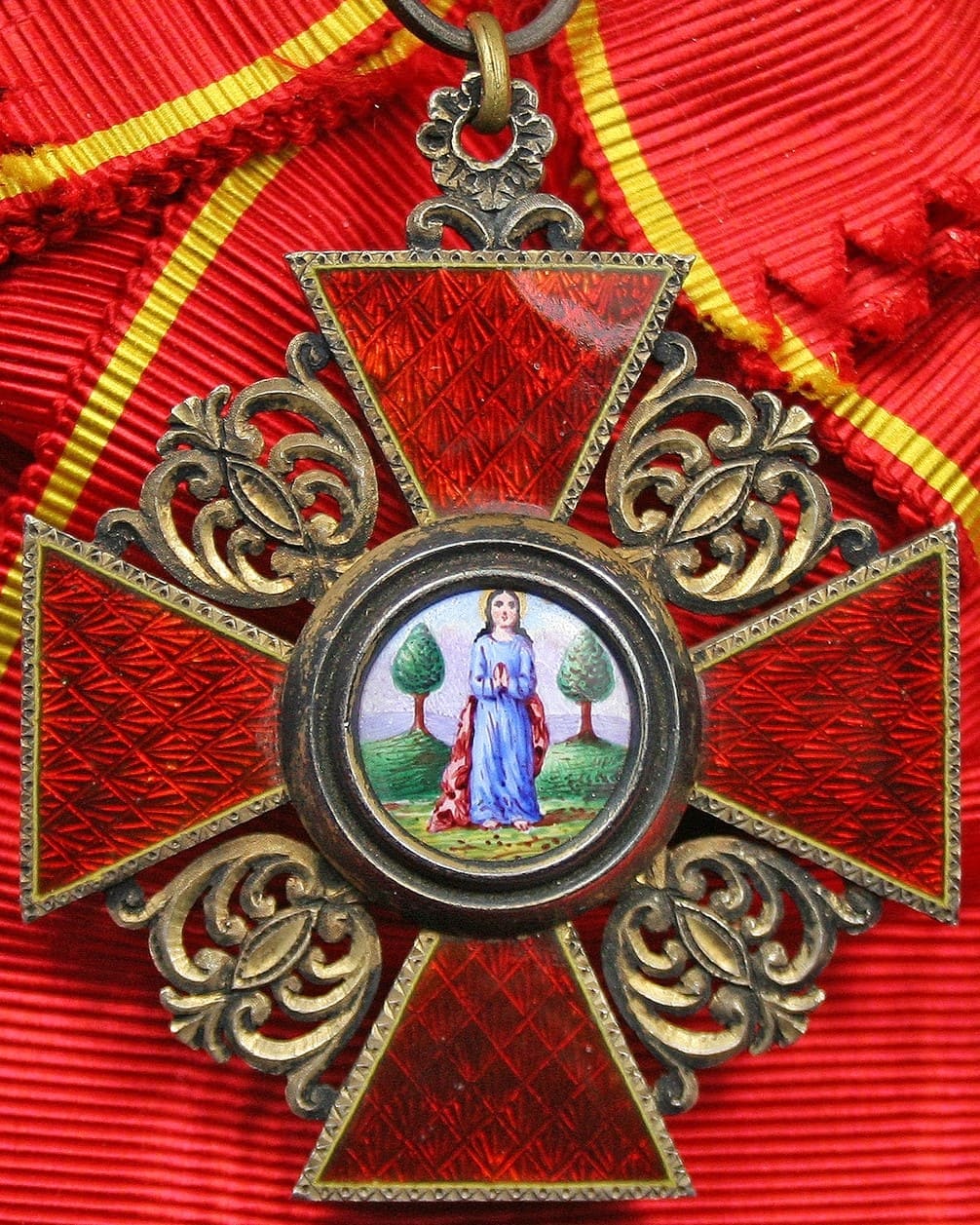 Орден Святой Анны 1-й степени Halley.jpg