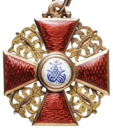 Орден Святой Анны 3-й  степени IP.jpg