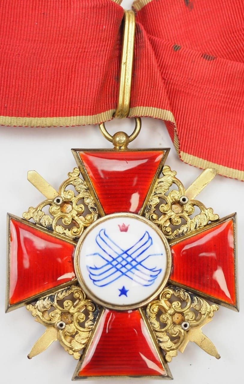 Орден  Святой Анны производства Мейбауэр.jpg
