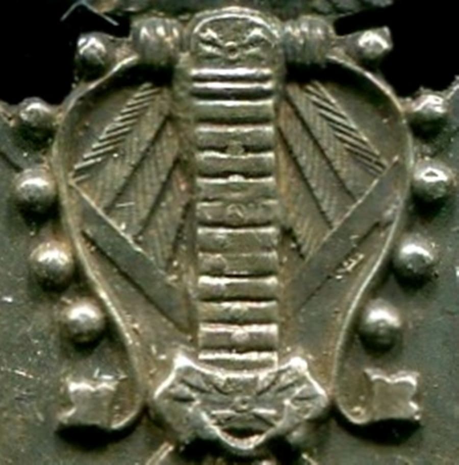 Order of Golden Kite with mark   ナ.jpg