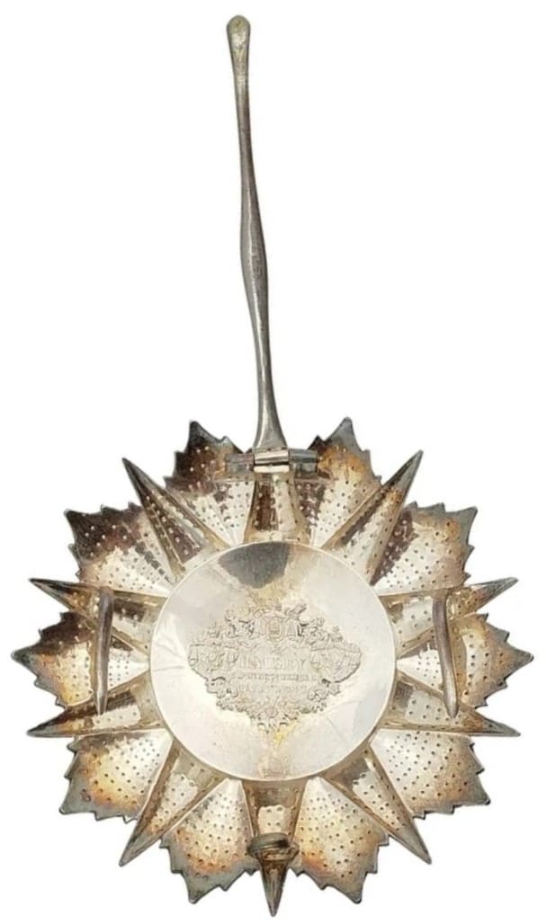 Order of Nishan-Iftikar breast star made by Halley.jpg Order of Nishan-Iftikar breast star made by Halley.jpg