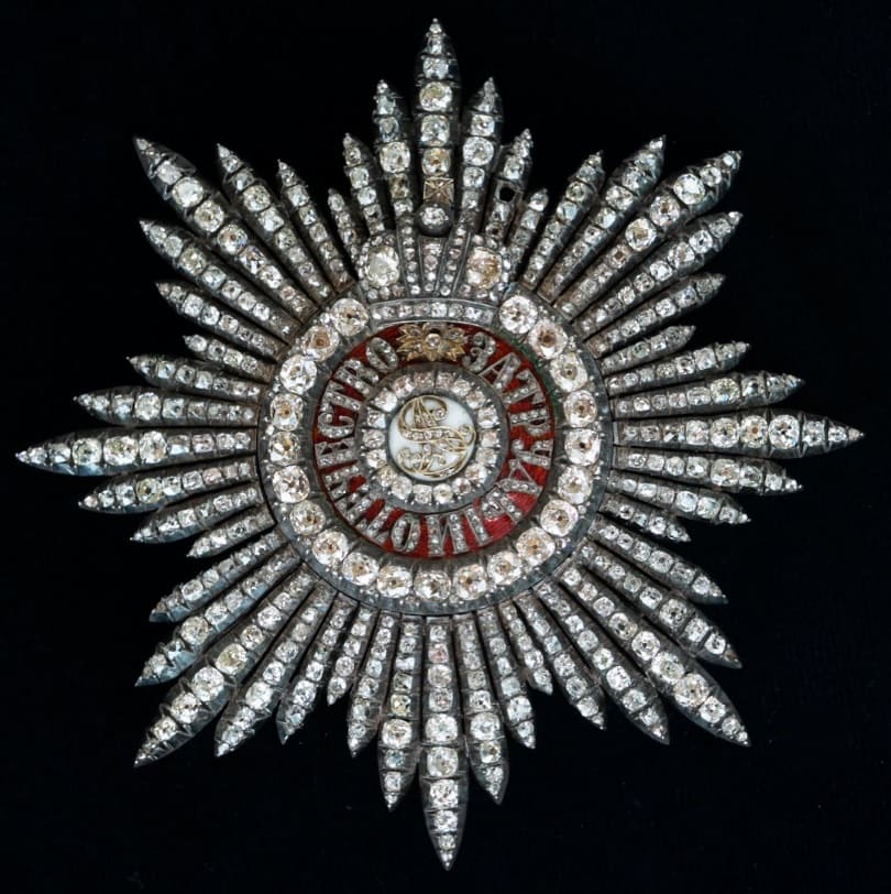 Order of Saint Alexander Nevsky with Diamonds.jpg