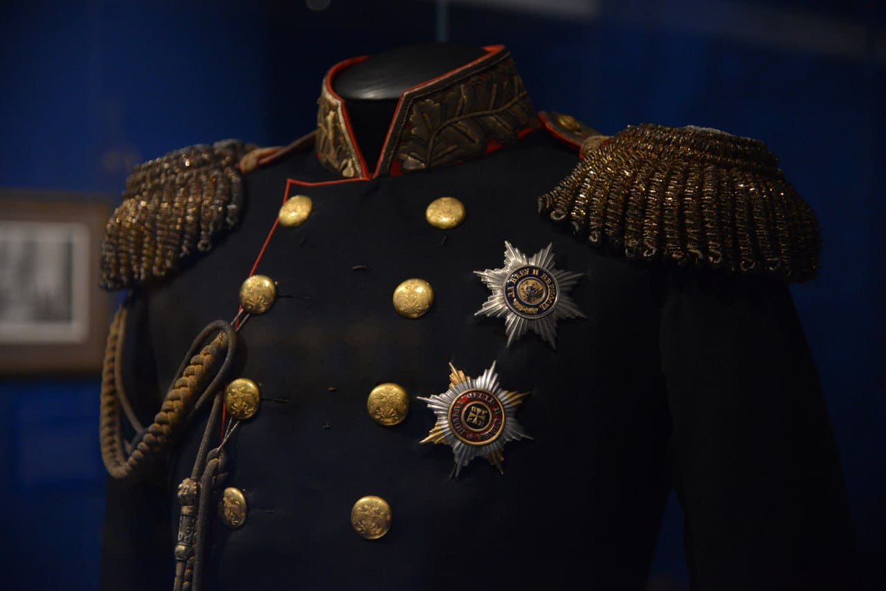 Order of Saint Andrew and Order of Saint Alexander Nevsky breast stars.jpg