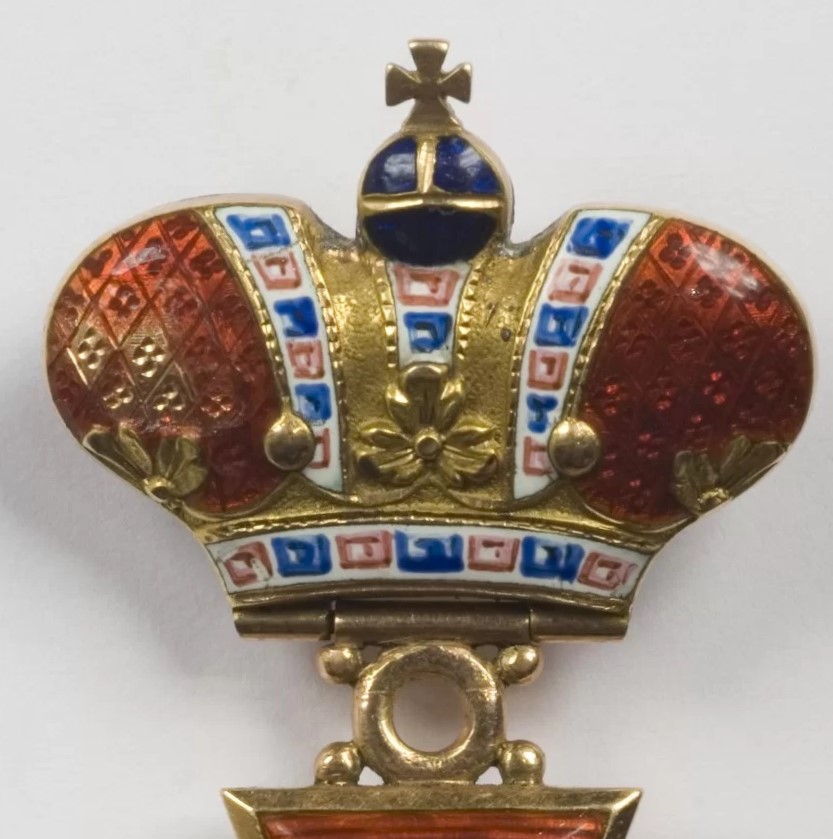 Order of Saint Anna with Imperial Crown made by   Immanuel Pannasch.jpg