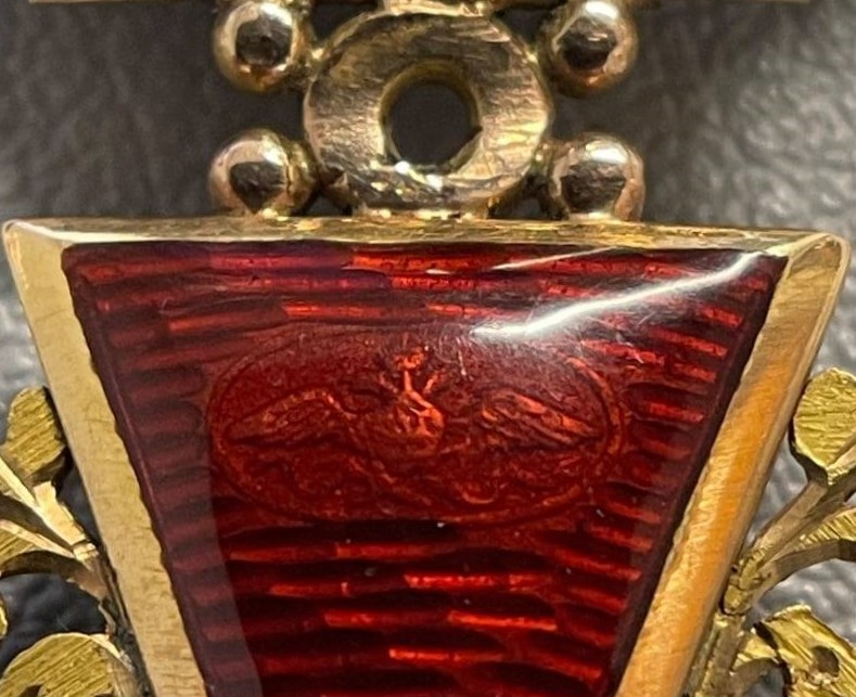 Order  of Saint Anna with Imperial Crown made by Immanuel Pannasch.jpg