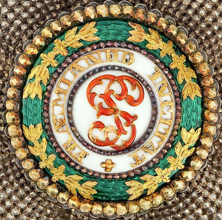 Order of Saint Stanislaus diamond-cut  breast star.jpg