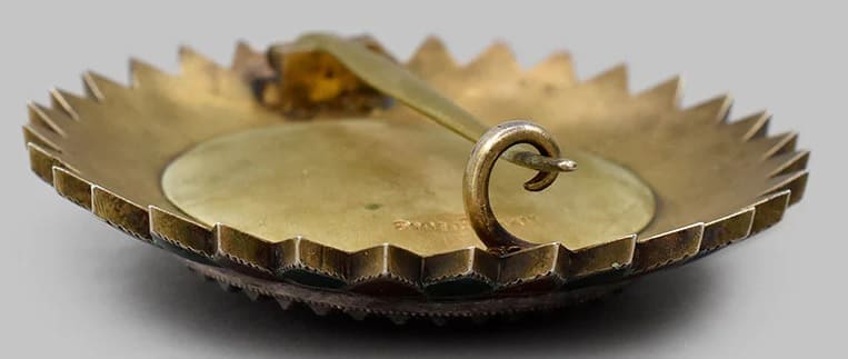 Order  of the Crown of Thailand of 1st type made by Court Jewellers A.Gränlert&Co, Bangkok.jpg Order  of the Crown of Thailand of 1st type made by Court Jewellers A.Gränlert&Co, Bangkok.jpg