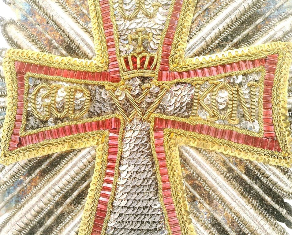 Order of the Dannebrog  Embroidered Breast Star.jpg