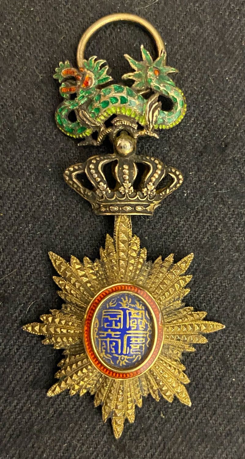 Order of the Dragon, half-size officer's badge.jpg
