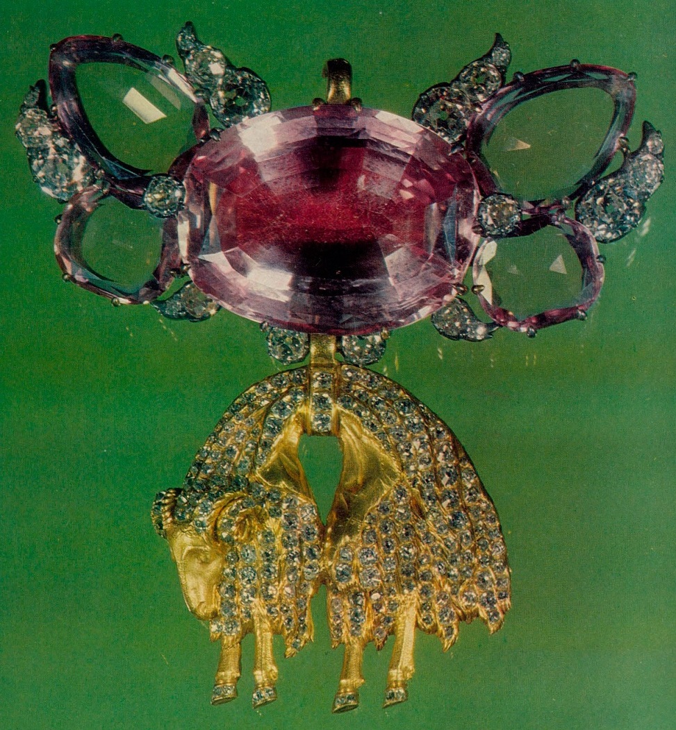 Order of the Golden  Fleece from the collection of Russian Diamond Fund.jpg