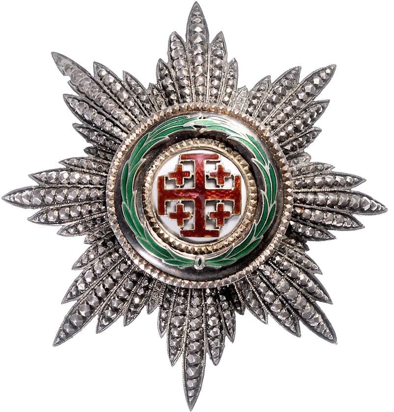 Order of the Holy Sepulchre of Jerusalem breast star made by  Kretly.jpg