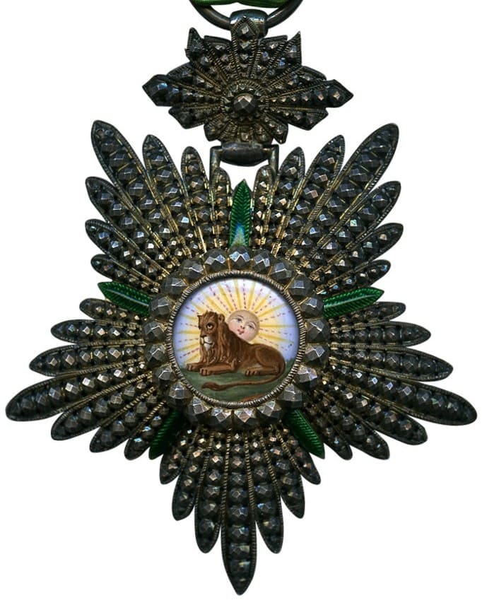 Order of the Lion and Sun 4th class made by Kretly, Paris.jpg