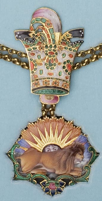 Order of  the Lion and Sun Collar awarded in 1828.jpg