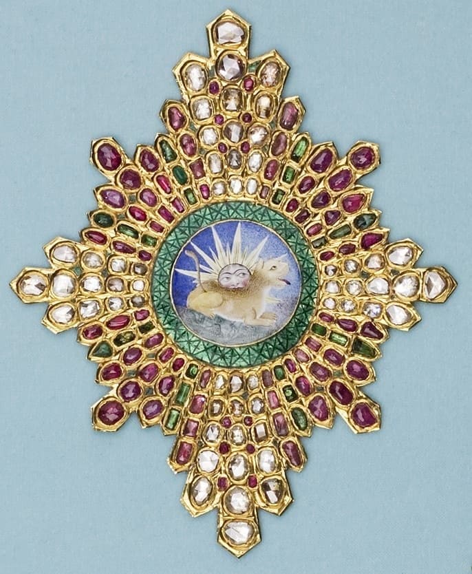Order  of the Lion and Sun Collar awarded in 1828.jpg