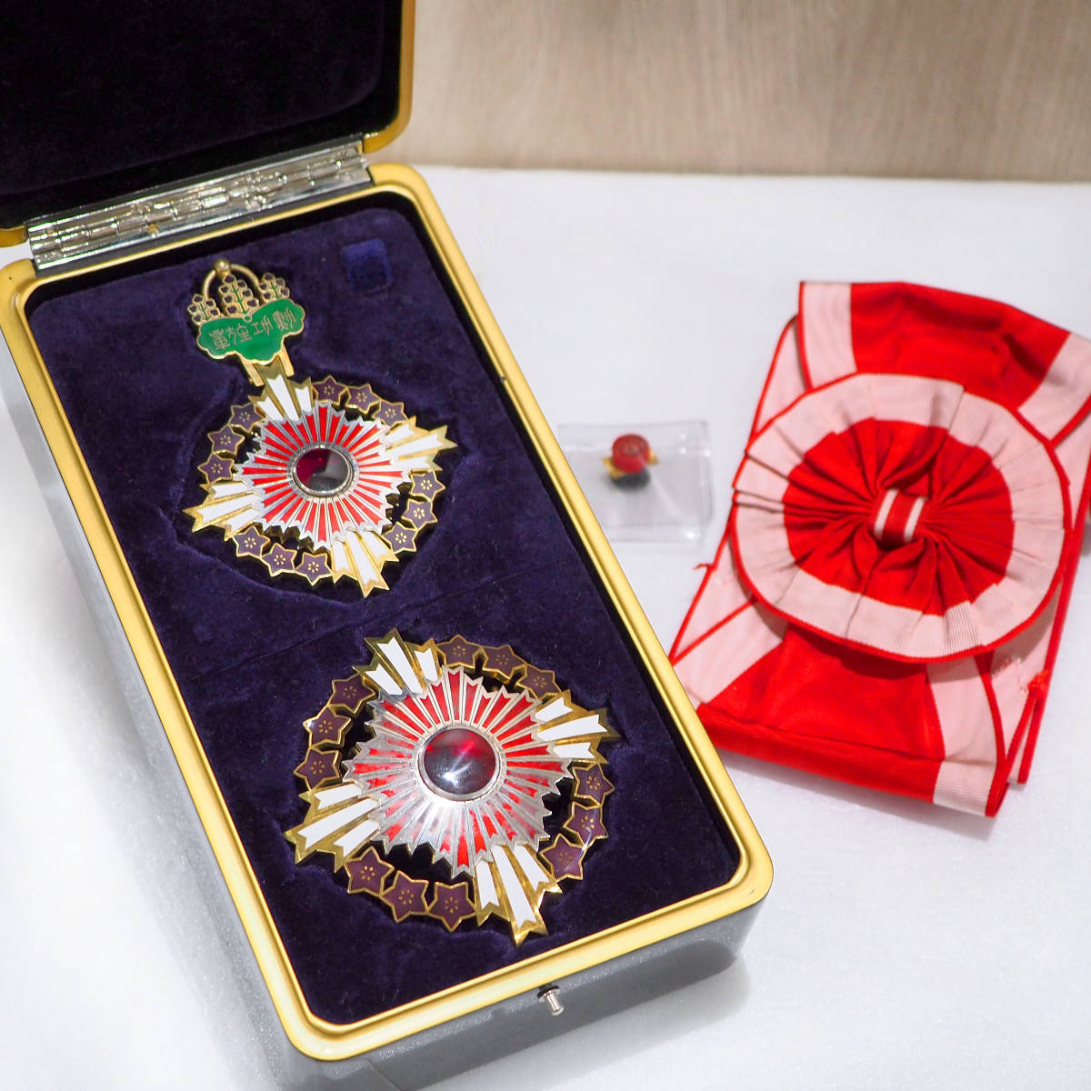 Order  of the Paulownia  Flower.jpg