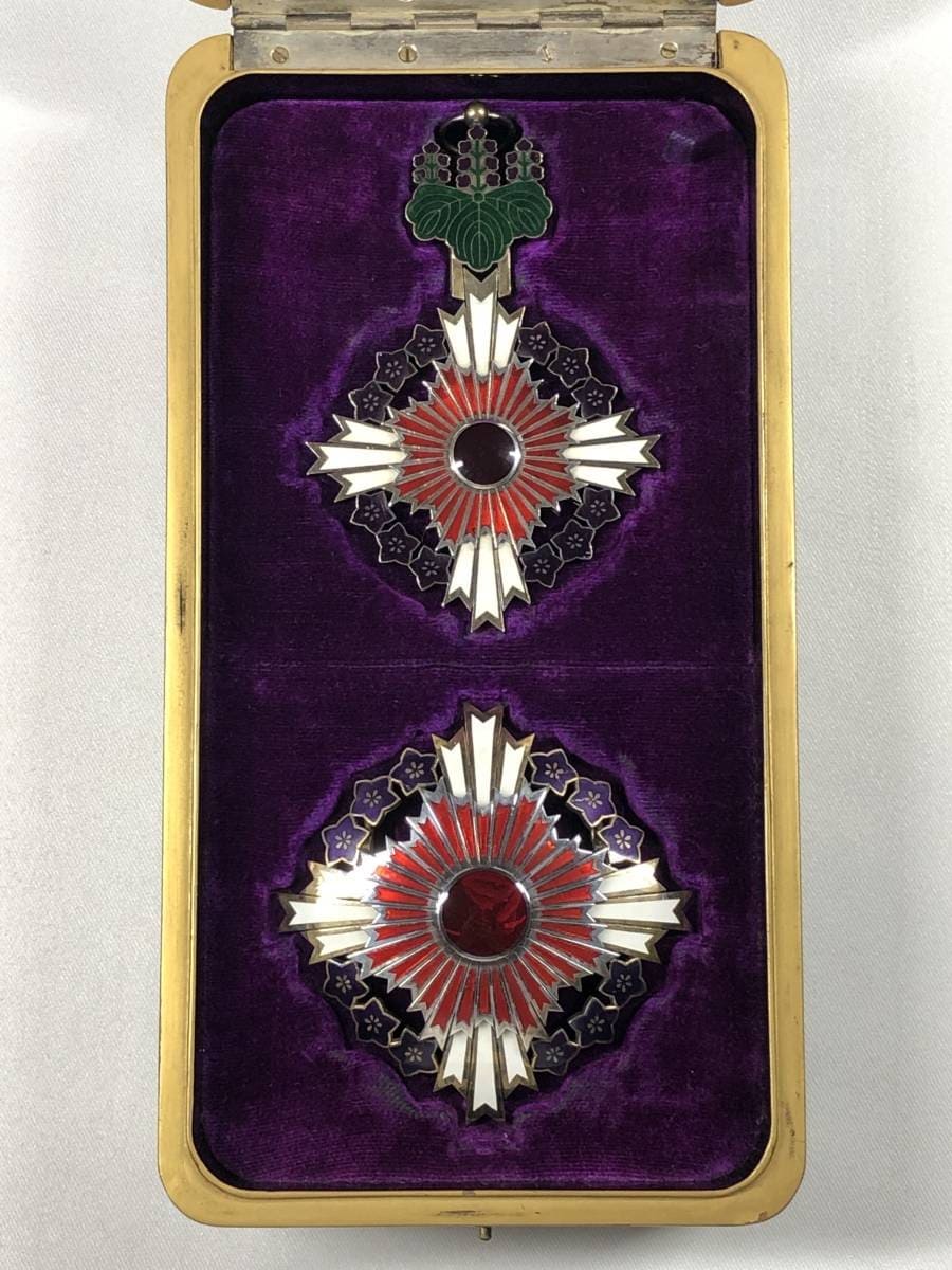 Order  of the Paulownia Flowers.jpg